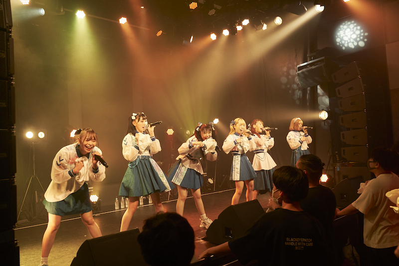 Sekaisen、デビュー1周年記念日の単独公演で未発表曲「トライアド」初披露！：Sekaisen